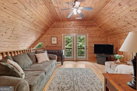 482 High Street Young Harris GA 30582