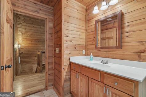 482 High Street Young Harris GA 30582