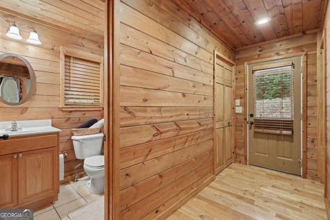 482 High Street Young Harris GA 30582