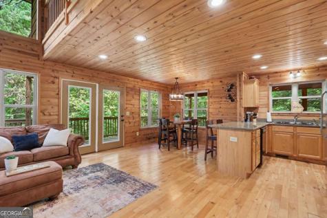 482 High Street Young Harris GA 30582