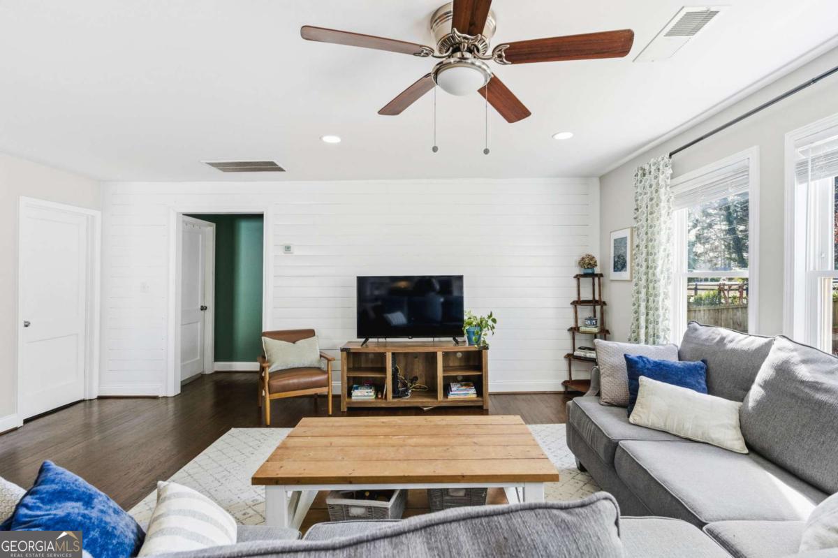 2071 Gober Avenue SE Smyrna GA 30080