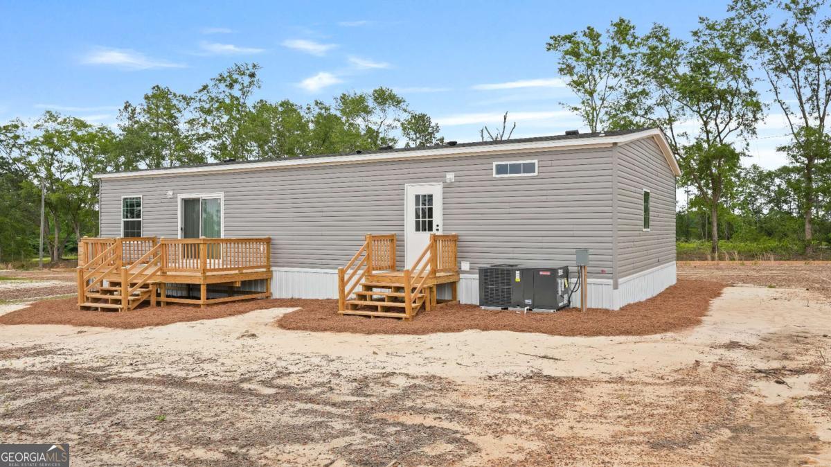 789 Hires Road Jesup GA 31545