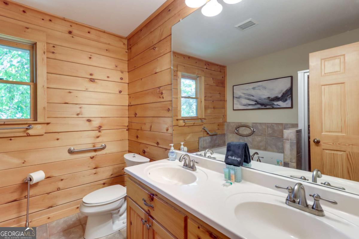 223 Novena Court Ellijay GA 30540
