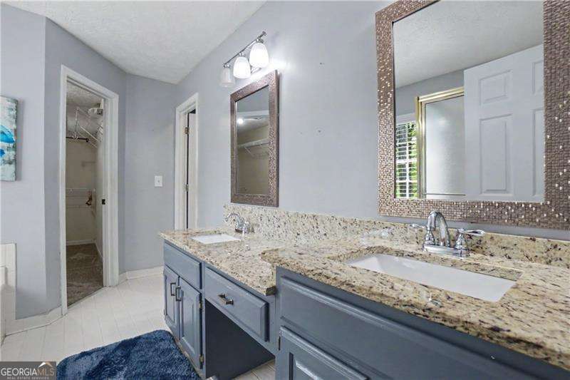 2072 Perrin Drive Lawrenceville GA 30043