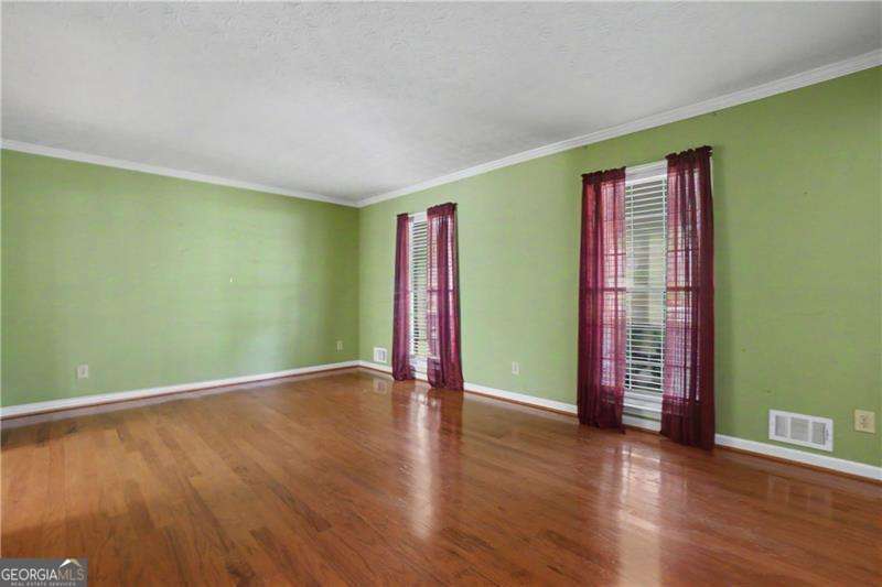 2072 Perrin Drive Lawrenceville GA 30043