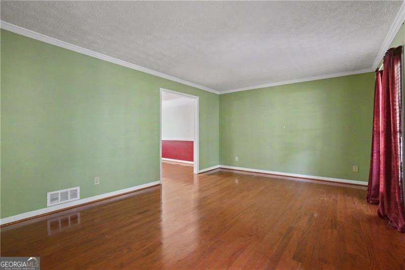 2072 Perrin Drive Lawrenceville GA 30043