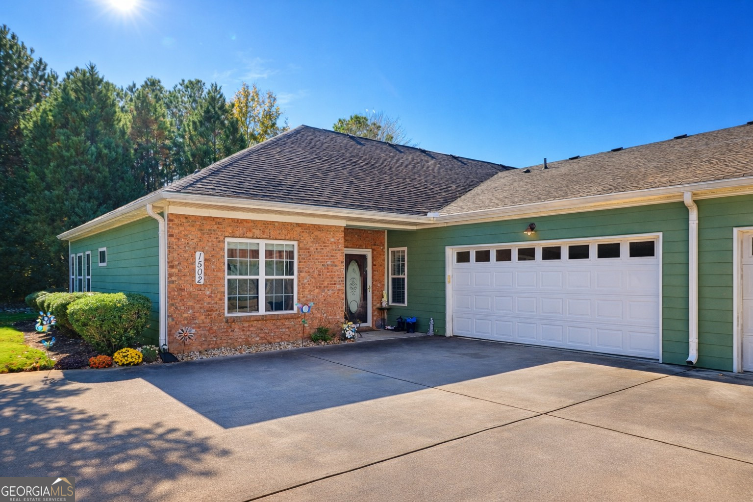 1502 Commonwealth Circle Newnan GA 30263