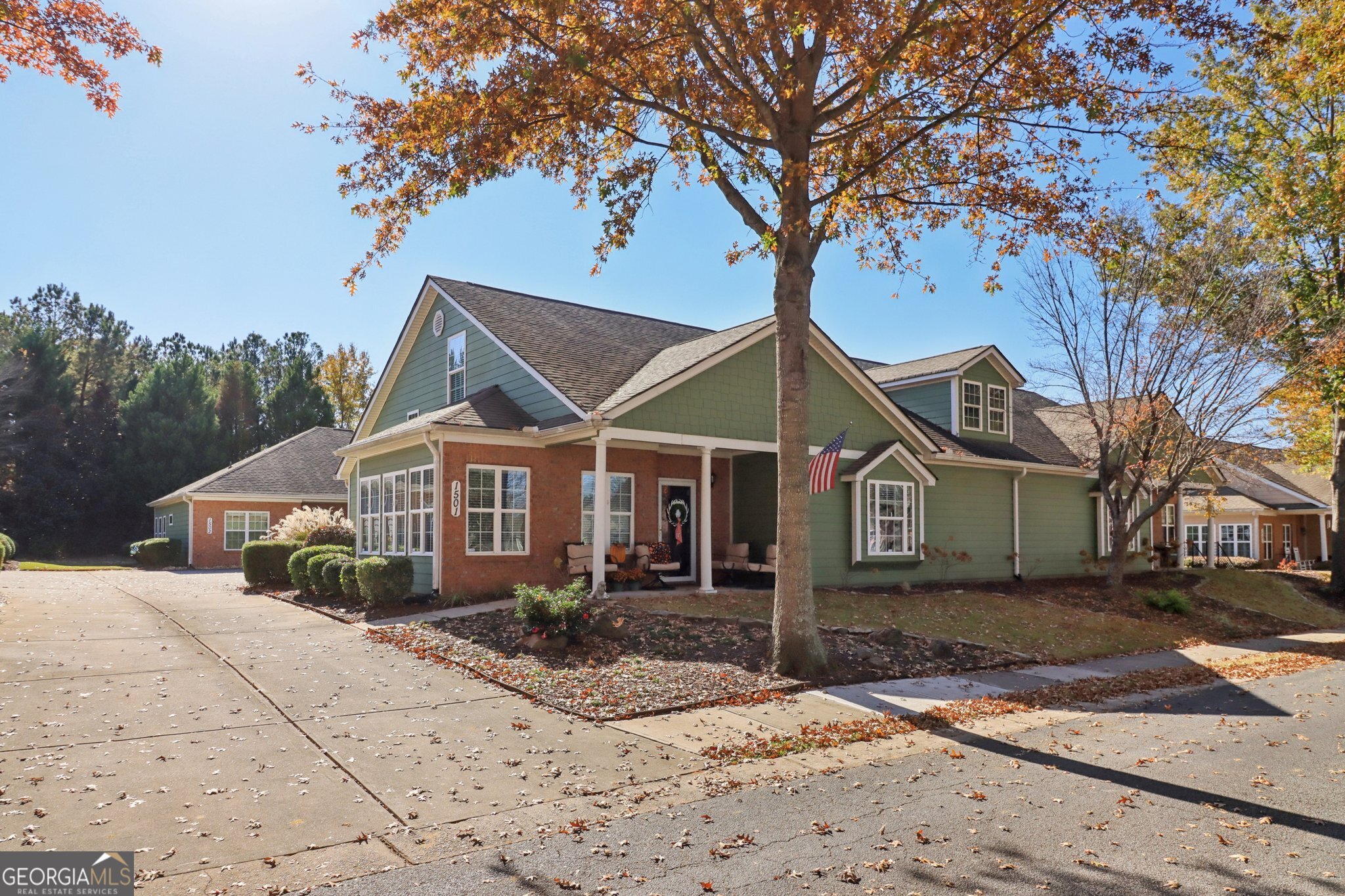 1502 Commonwealth Circle Newnan GA 30263