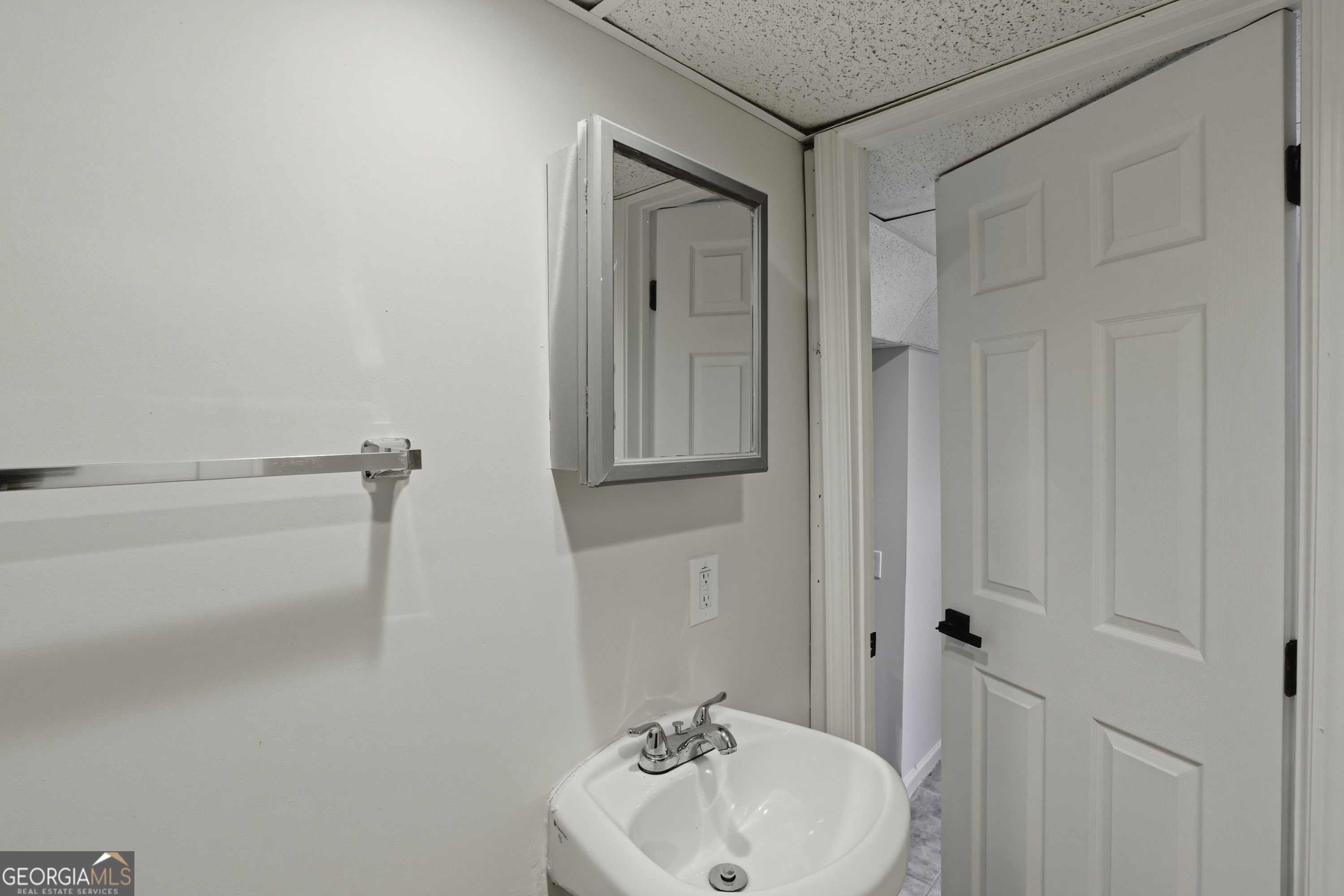 4478 S Springwood Drive SW Smyrna GA 30082