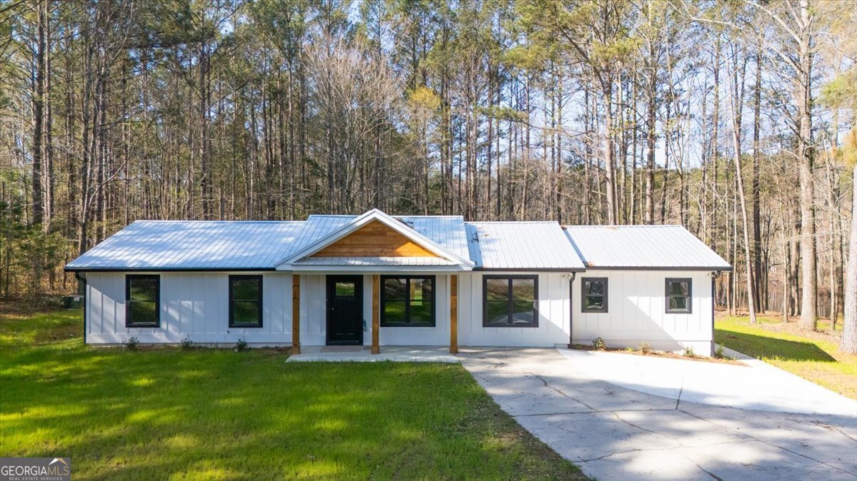 392 Ga Highway 74 Molena GA 30258
