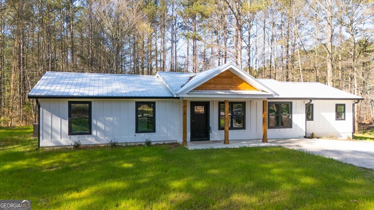 392 Ga Highway 74 Molena GA 30258