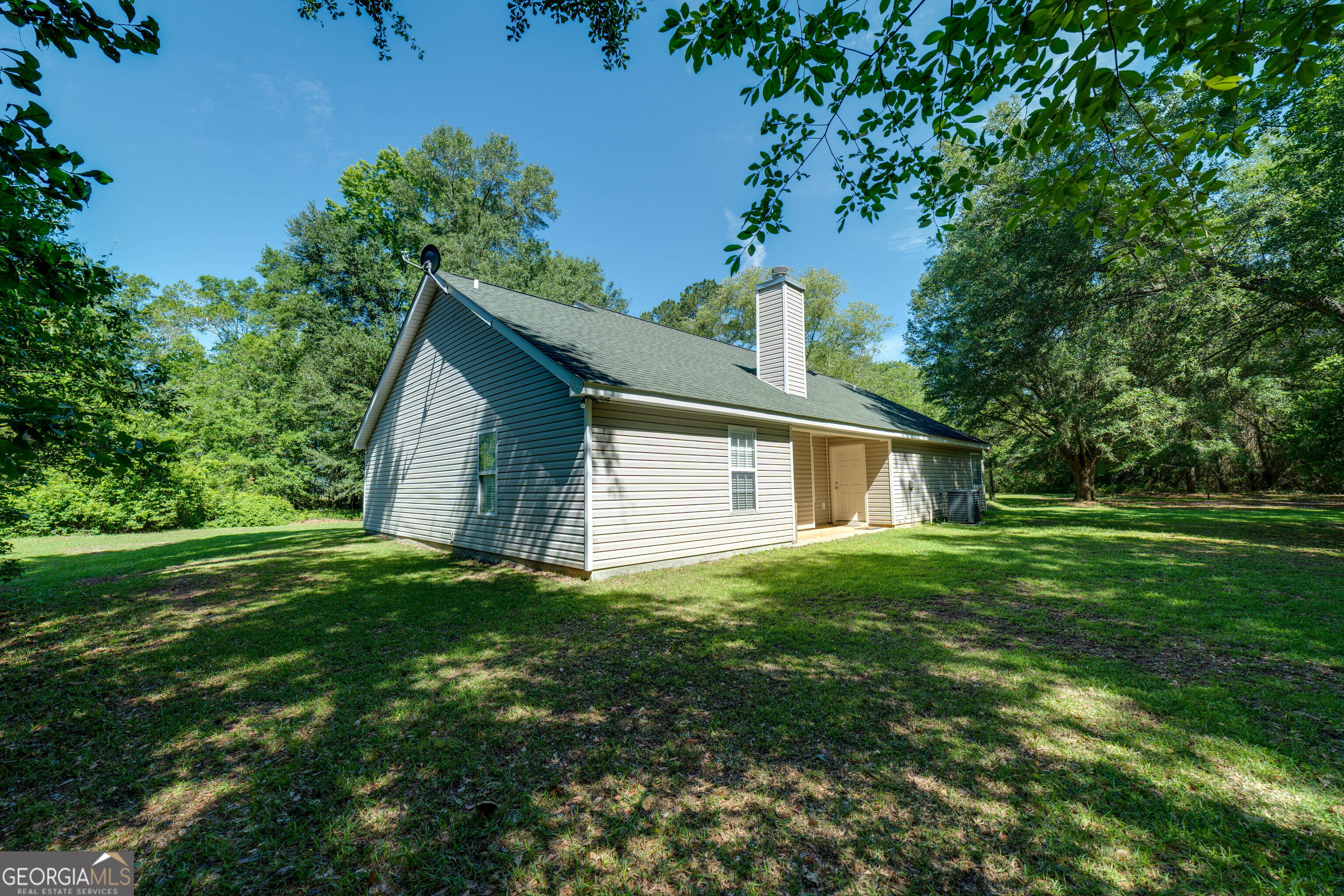 2116 Dot Harvey Road Jakin GA 39861