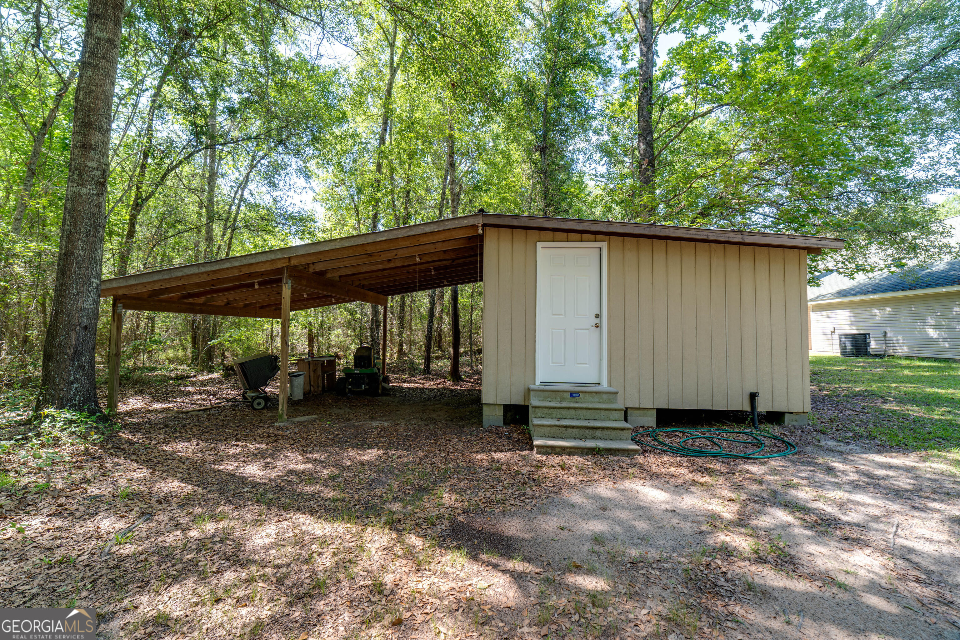 2116 Dot Harvey Road Jakin GA 39861