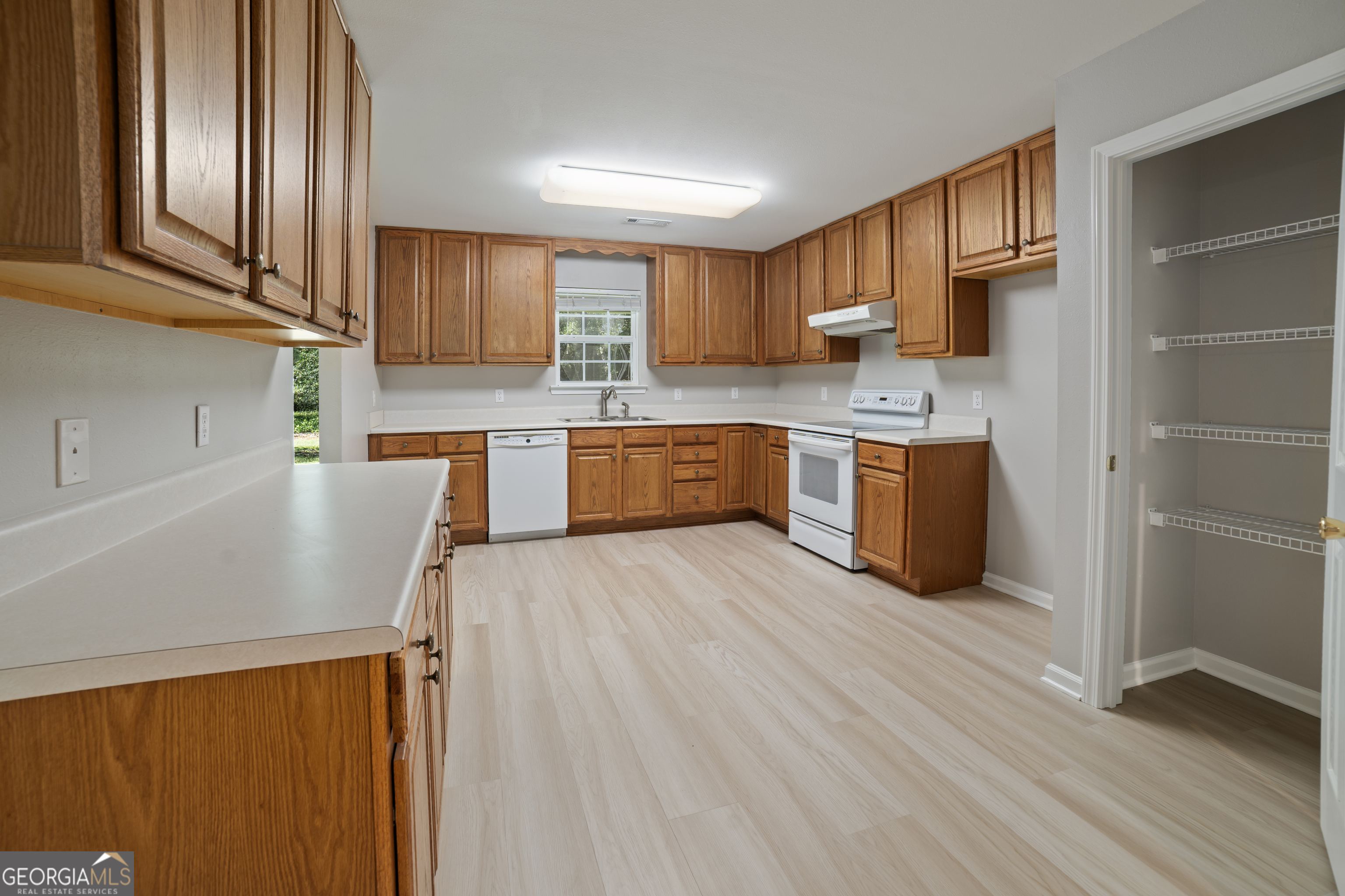 2116 Dot Harvey Road Jakin GA 39861