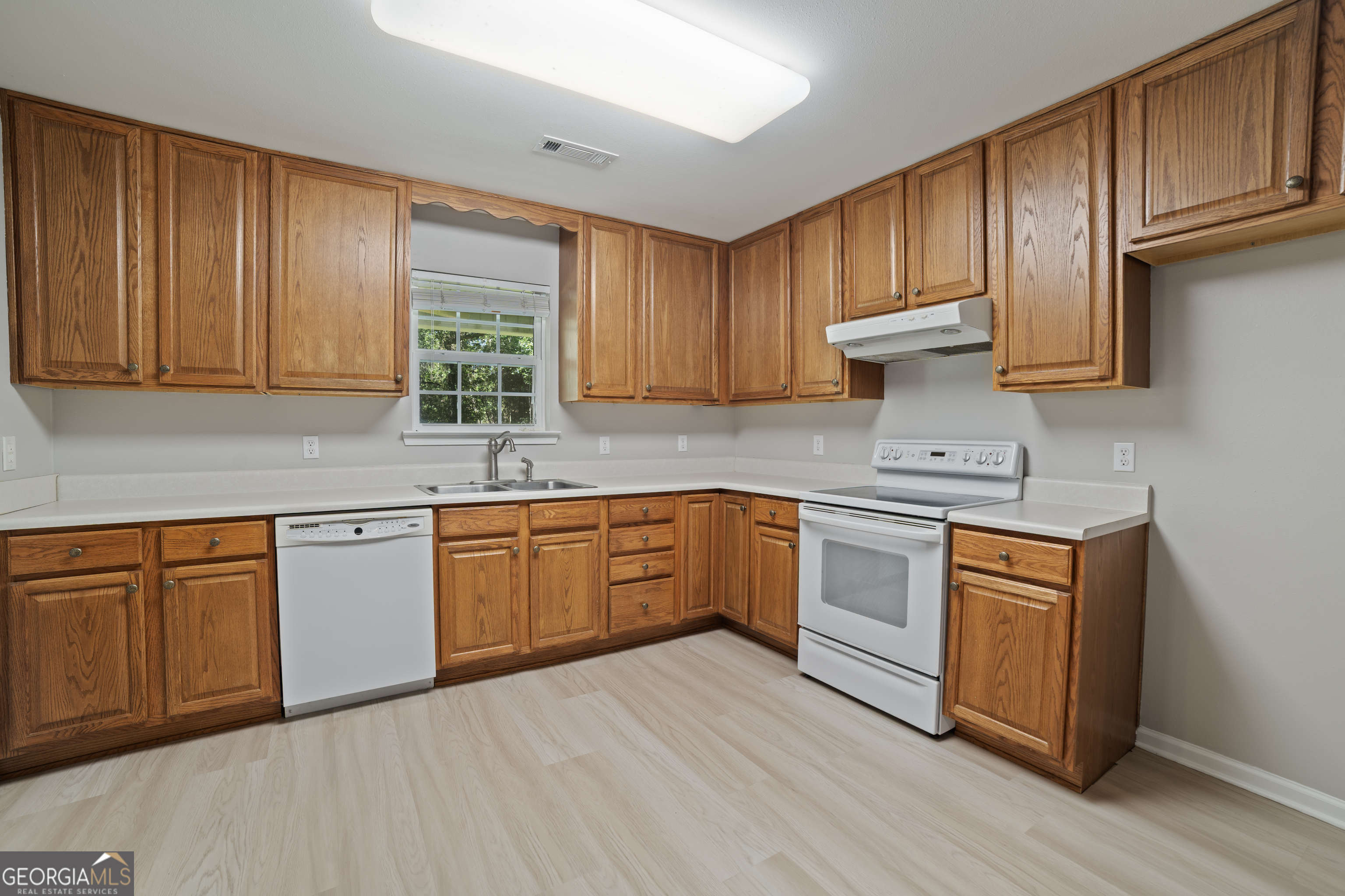 2116 Dot Harvey Road Jakin GA 39861