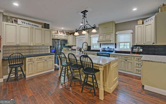 1330 Mccannon Morris Road Hull GA 30646