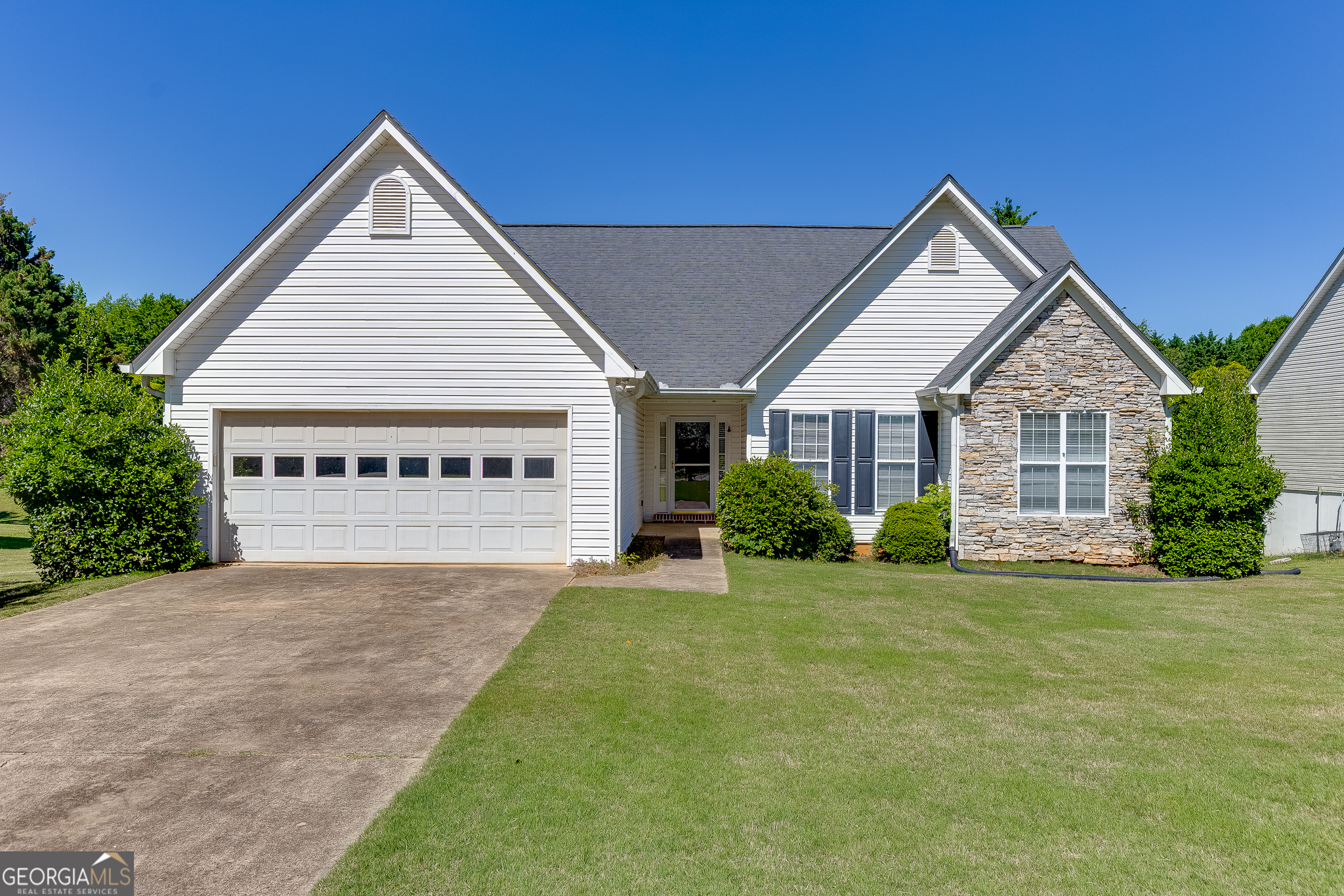 5972 River Oaks Drive Flowery Branch GA 30542