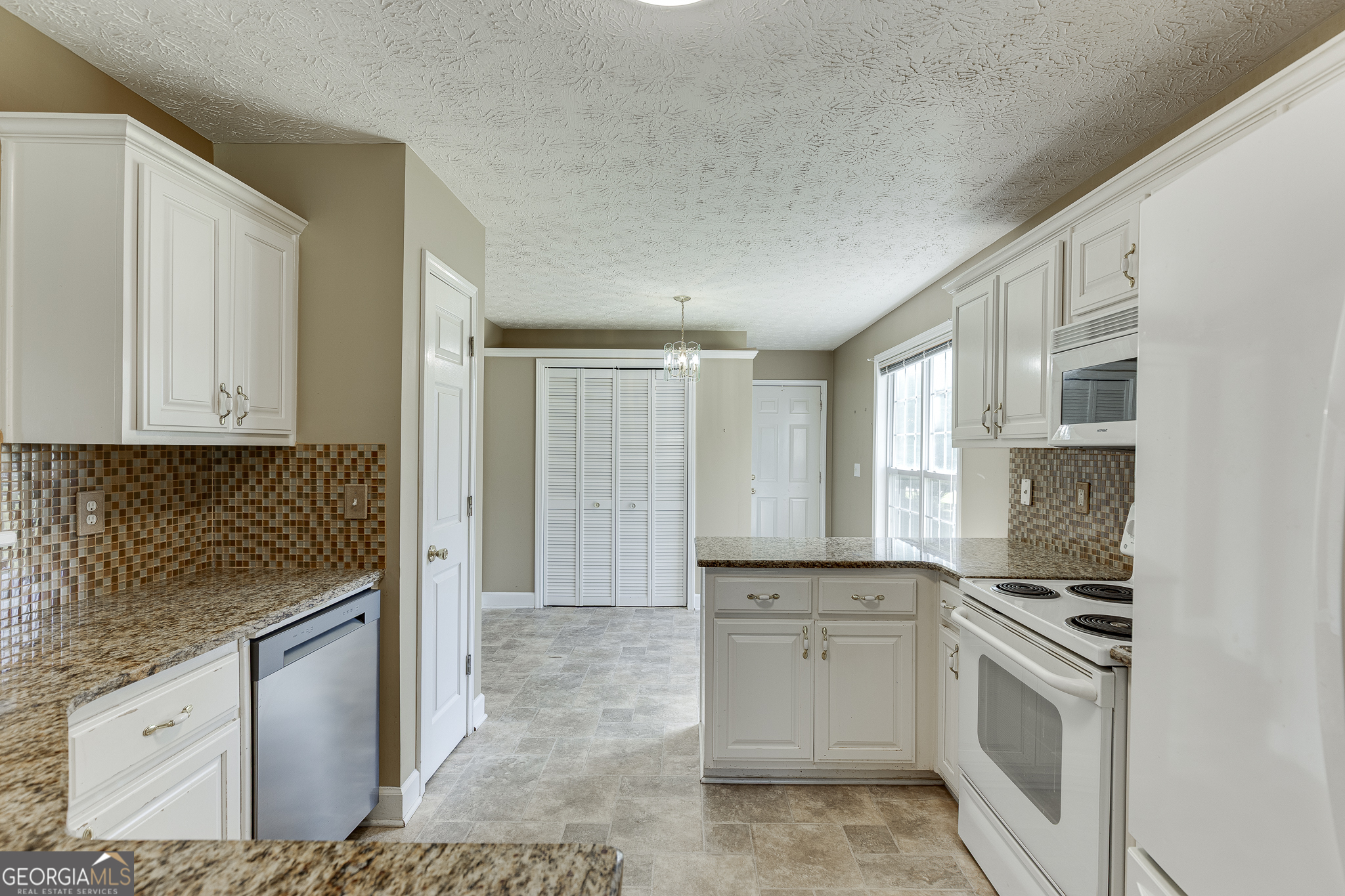 5972 River Oaks Drive Flowery Branch GA 30542