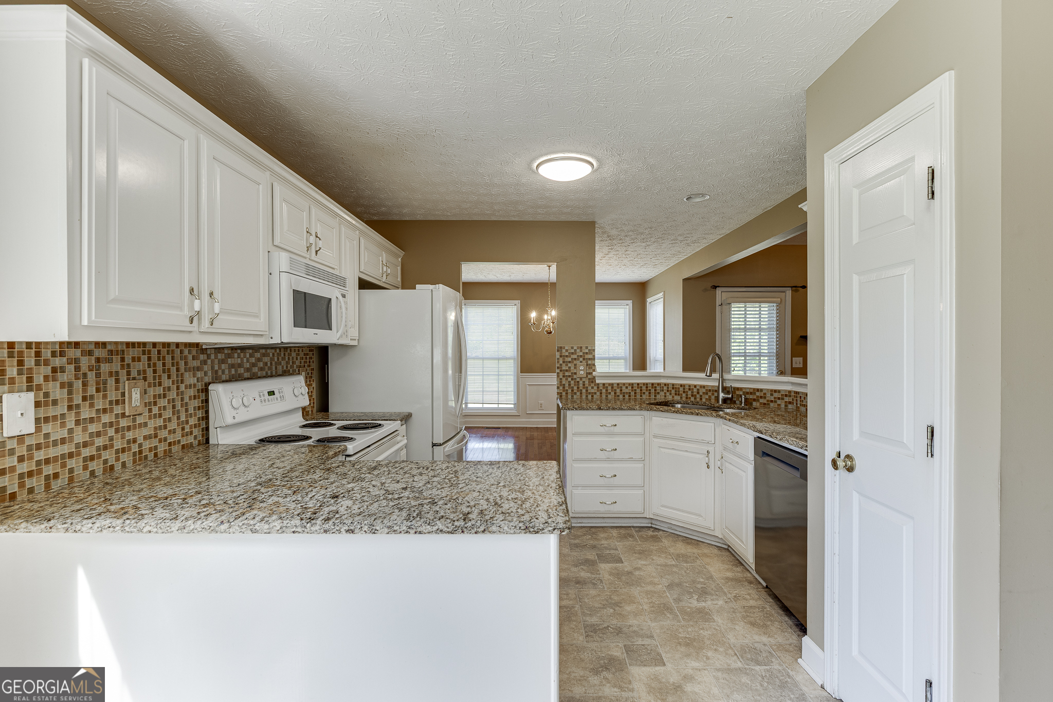 5972 River Oaks Drive Flowery Branch GA 30542
