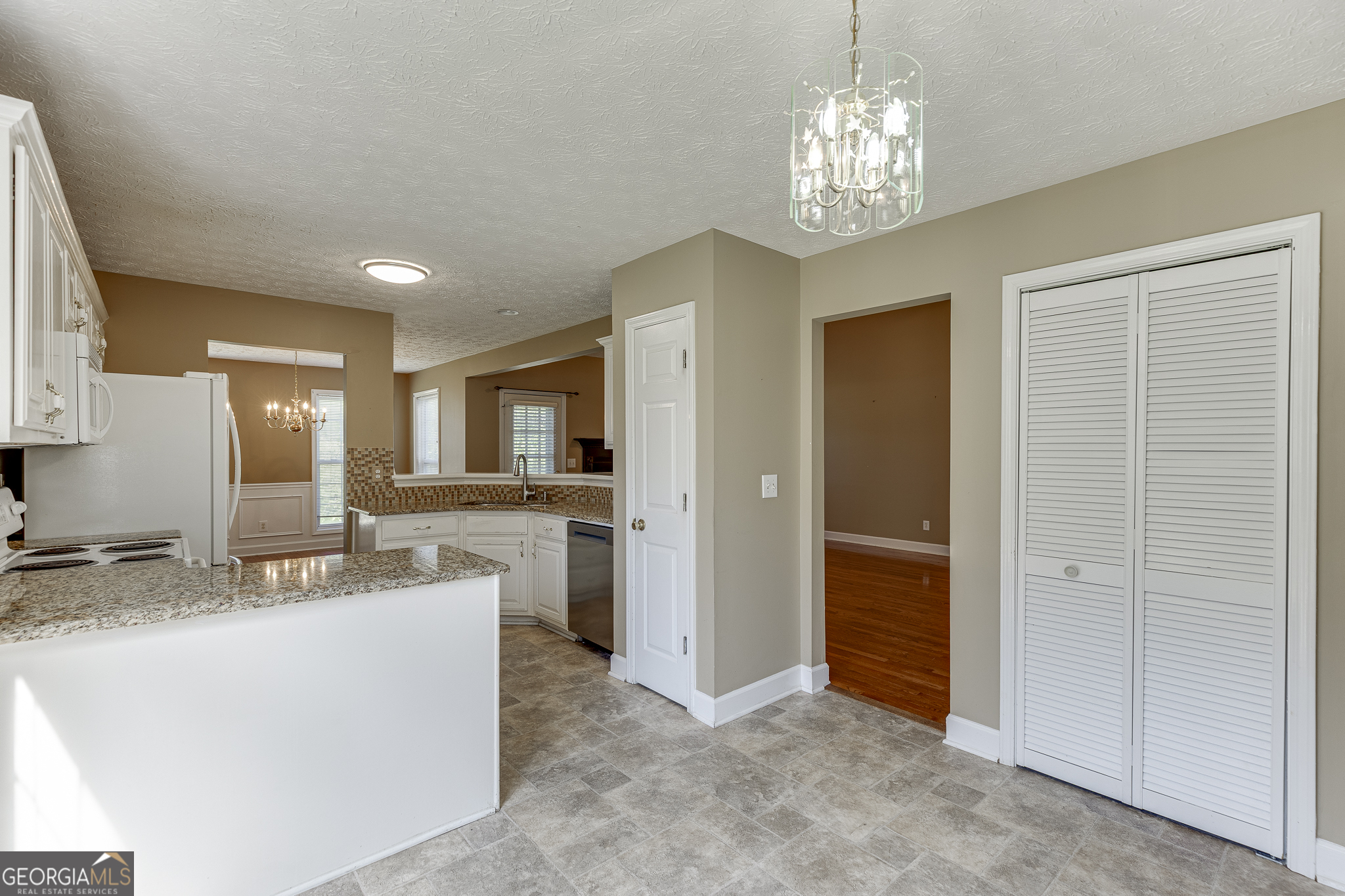 5972 River Oaks Drive Flowery Branch GA 30542