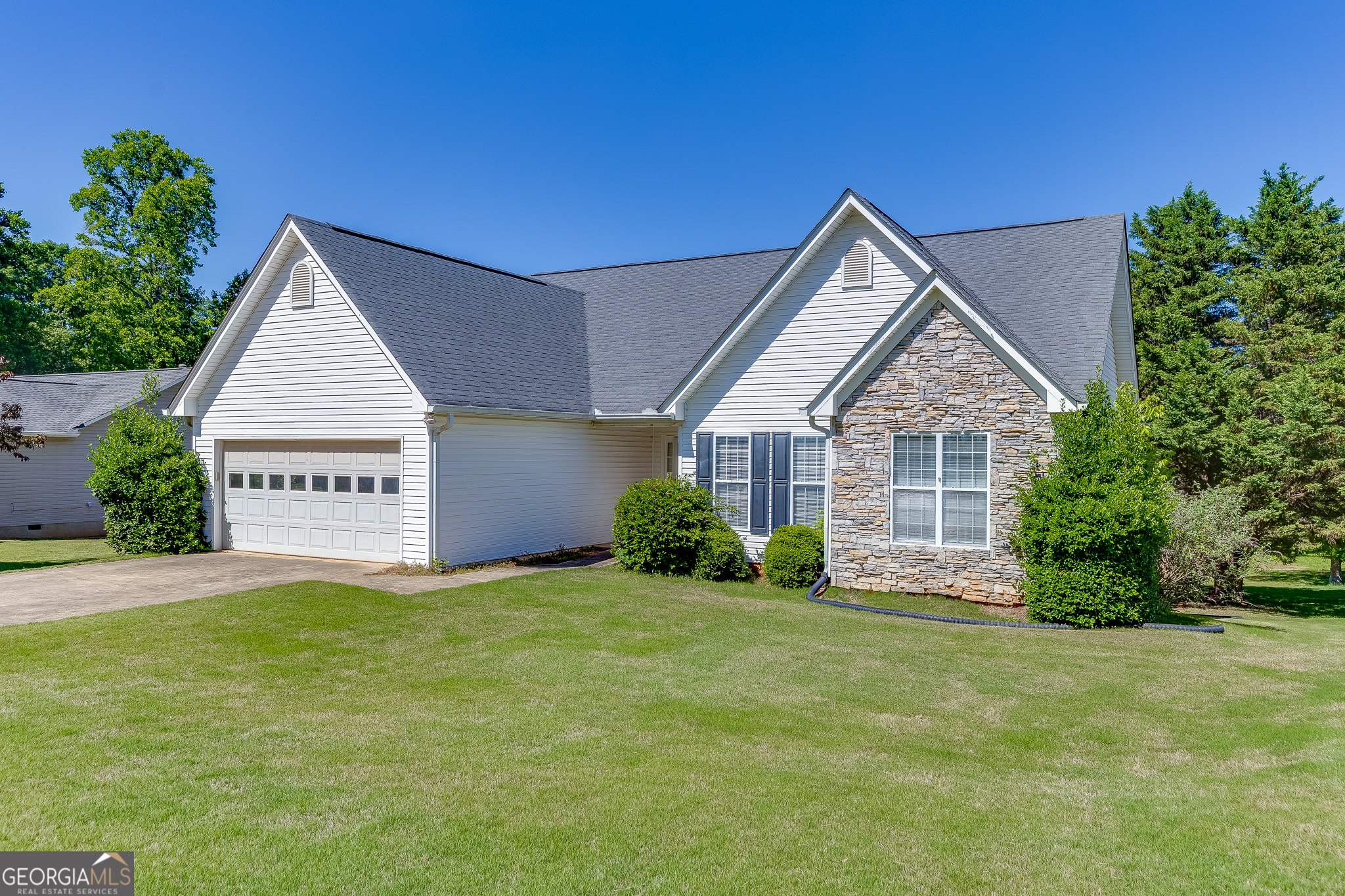 5972 River Oaks Drive Flowery Branch GA 30542