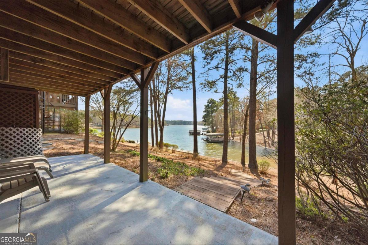 1073 Wharfside Court Greensboro GA 30642