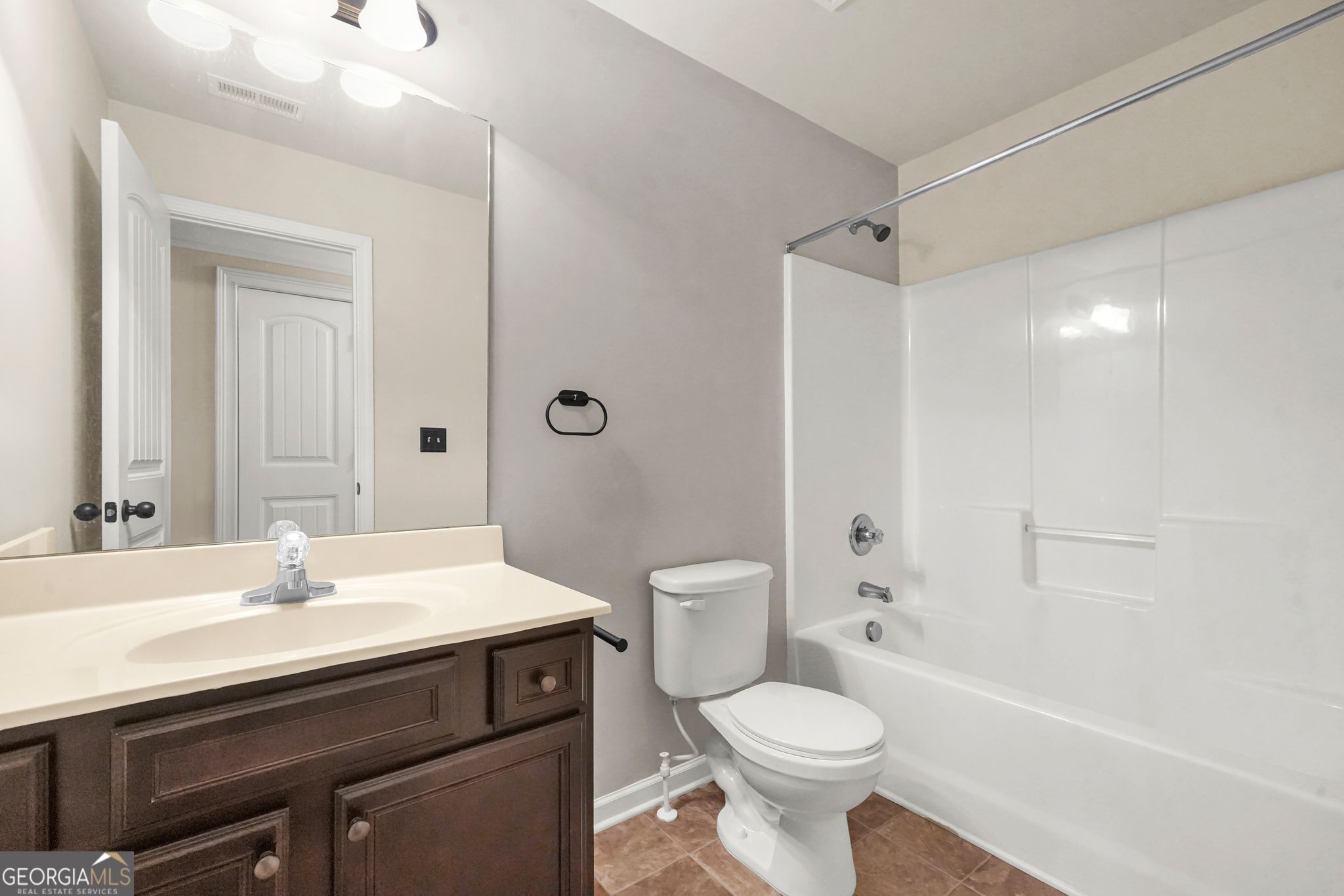 882 Nestling Drive Lawrenceville GA 30045