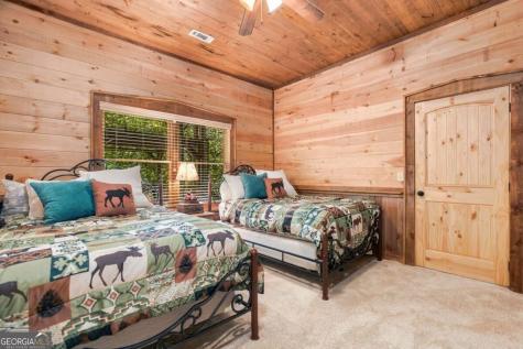264 Lickskillet Hollow Blue Ridge GA 30513
