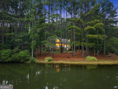 404 Golden Delicious Road Clarkesville GA 30523