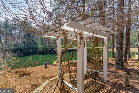 404 Golden Delicious Road Clarkesville GA 30523