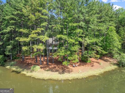 404 Golden Delicious Road Clarkesville GA 30523