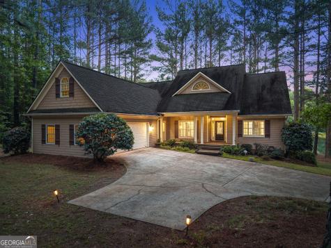 404 Golden Delicious Road Clarkesville GA 30523
