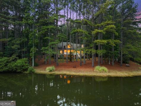 404 Golden Delicious Road Clarkesville GA 30523