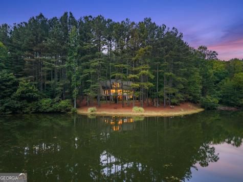 404 Golden Delicious Road Clarkesville GA 30523