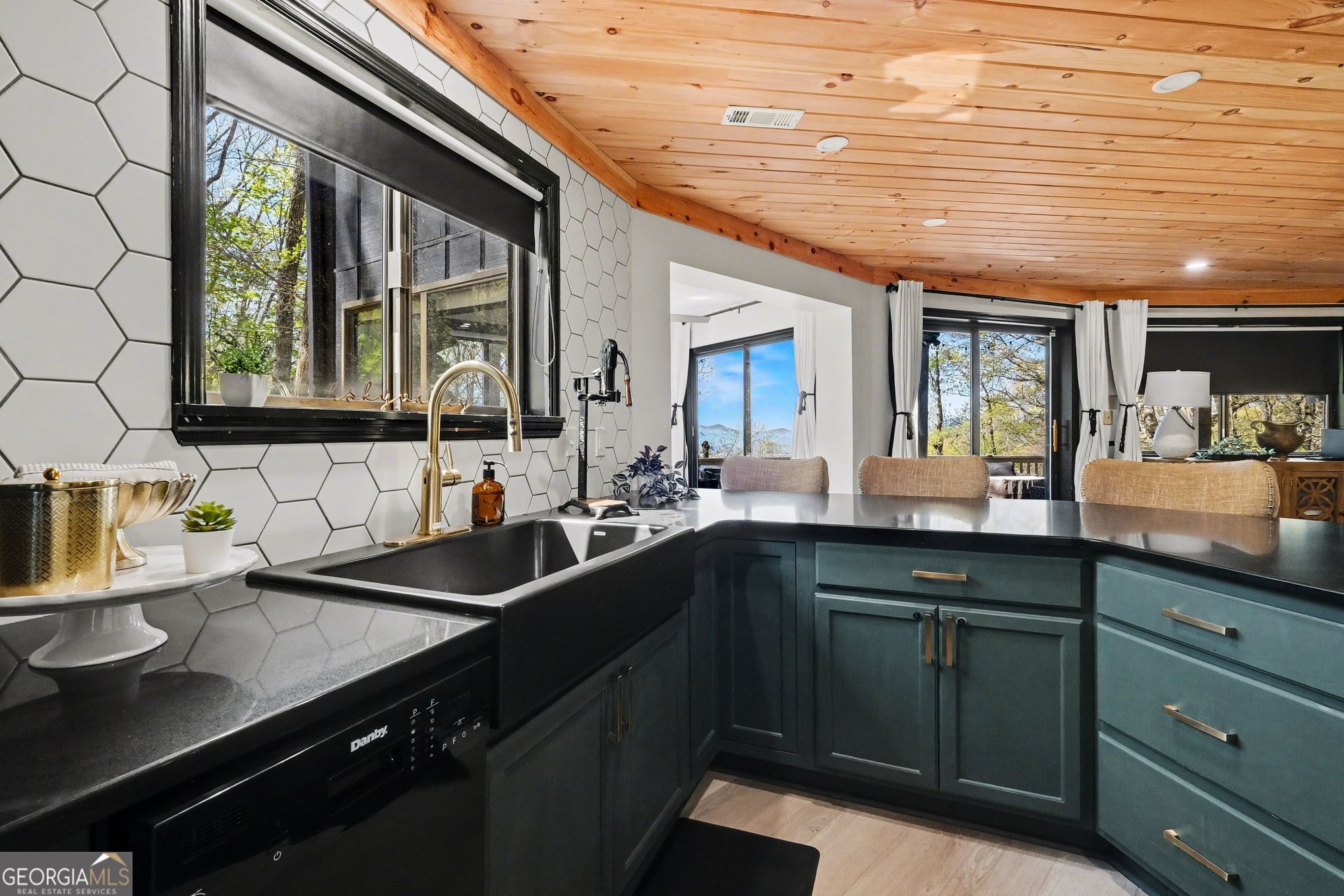 265 Pleasant Mountain Drive Sky Valley GA 30537