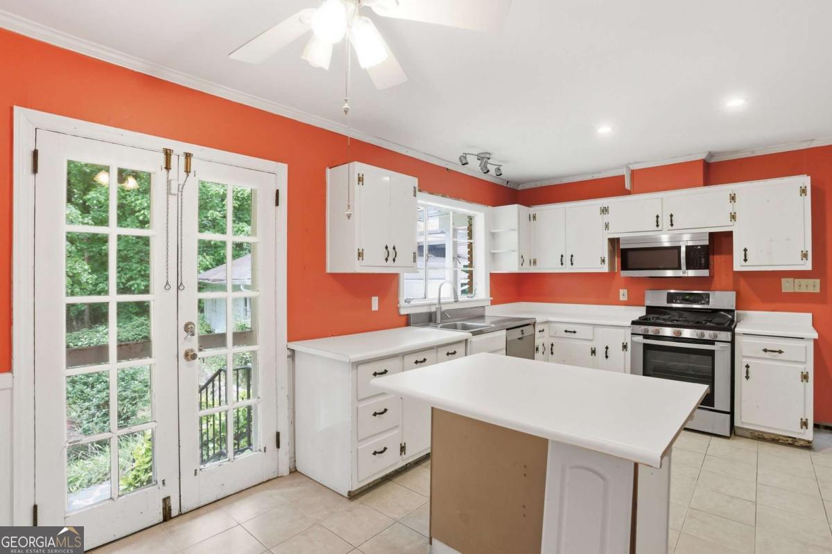 544 Bouldercrest Drive SW Marietta GA 30064