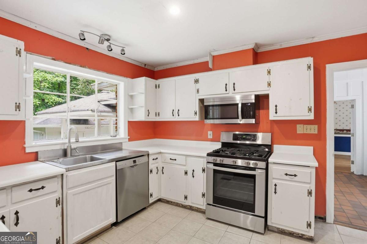 544 Bouldercrest Drive SW Marietta GA 30064