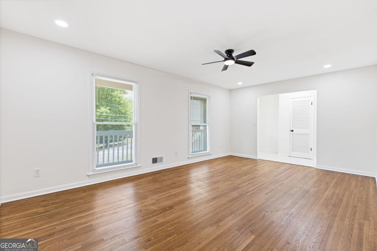 942 Hearthstone Drive Stone Mountain GA 30083