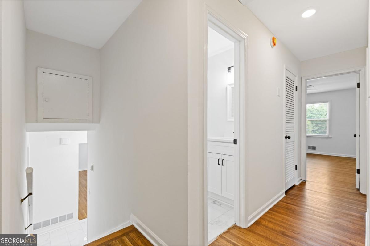 942 Hearthstone Drive Stone Mountain GA 30083