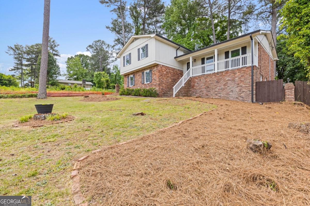 942 Hearthstone Drive Stone Mountain GA 30083