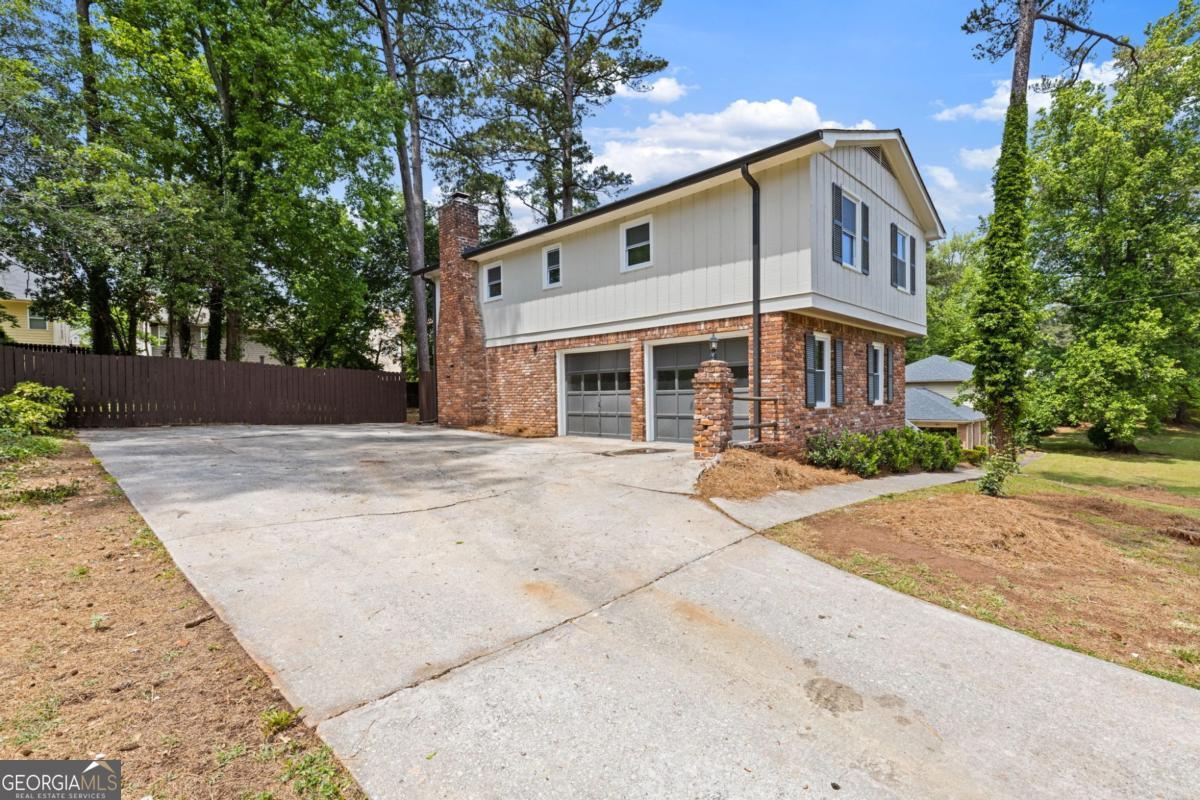 942 Hearthstone Drive Stone Mountain GA 30083