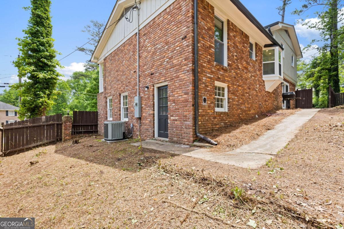 942 Hearthstone Drive Stone Mountain GA 30083