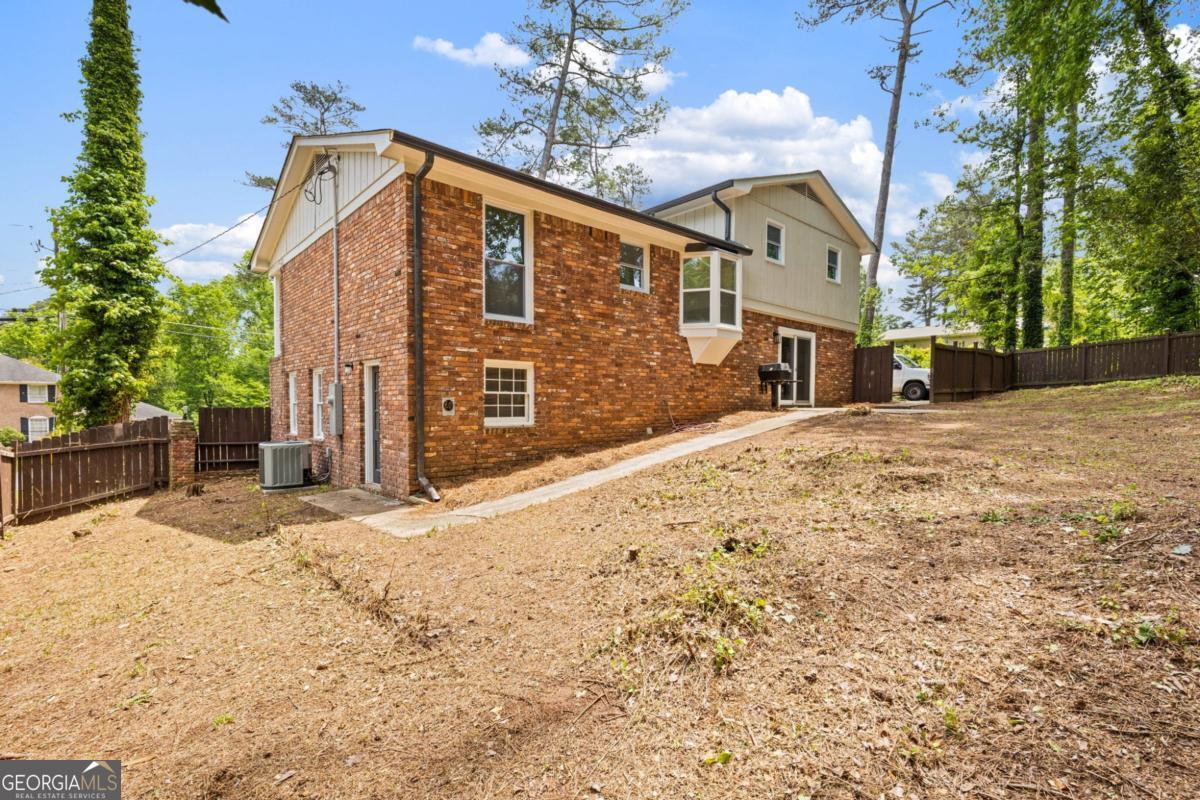 942 Hearthstone Drive Stone Mountain GA 30083