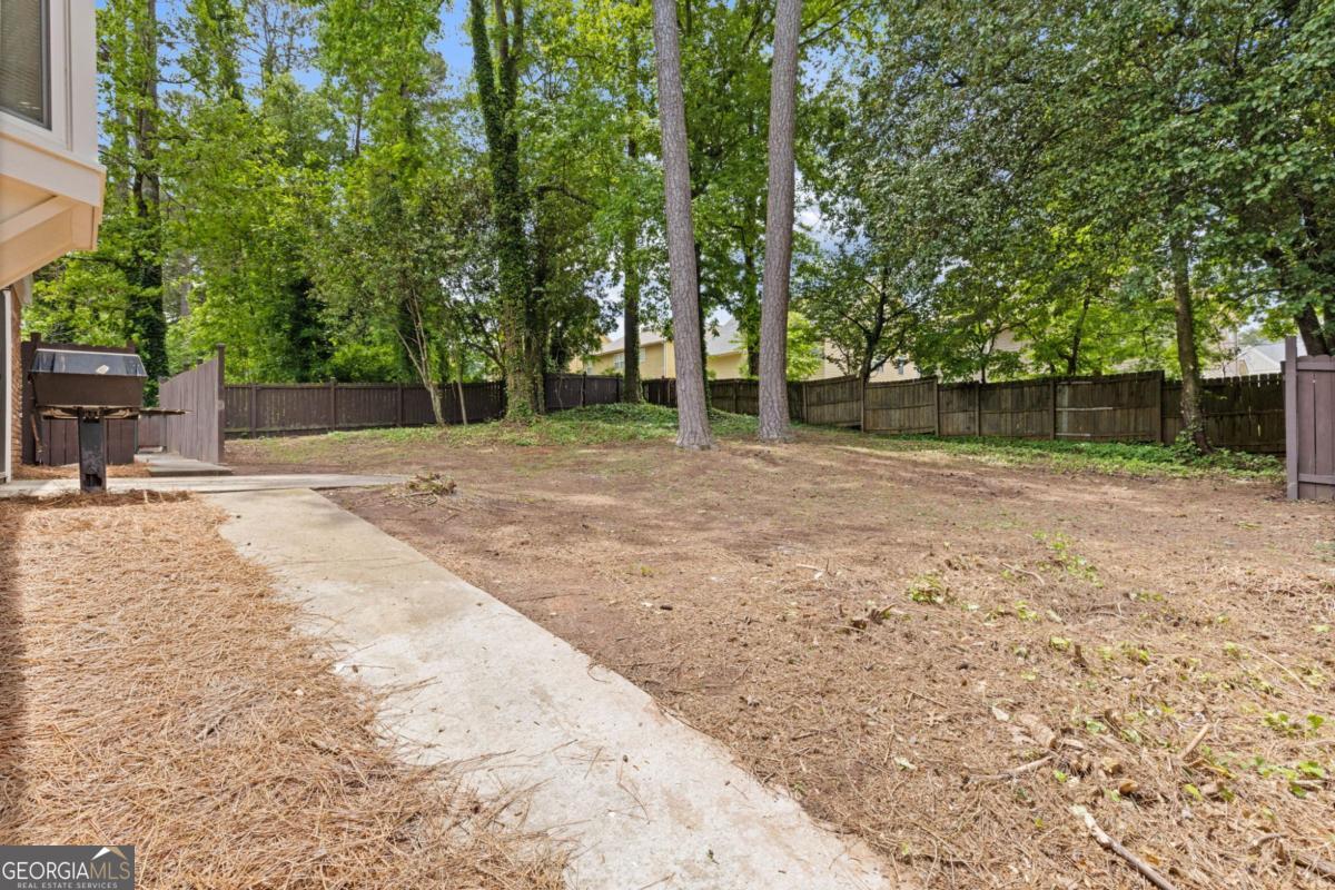 942 Hearthstone Drive Stone Mountain GA 30083