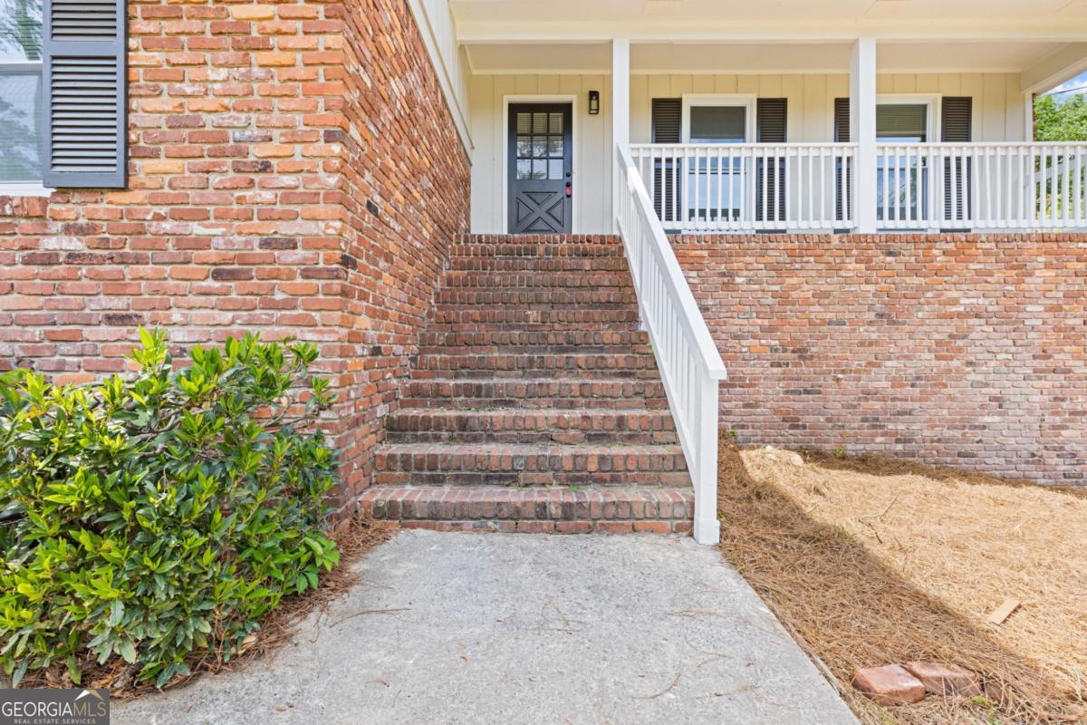 942 Hearthstone Drive Stone Mountain GA 30083