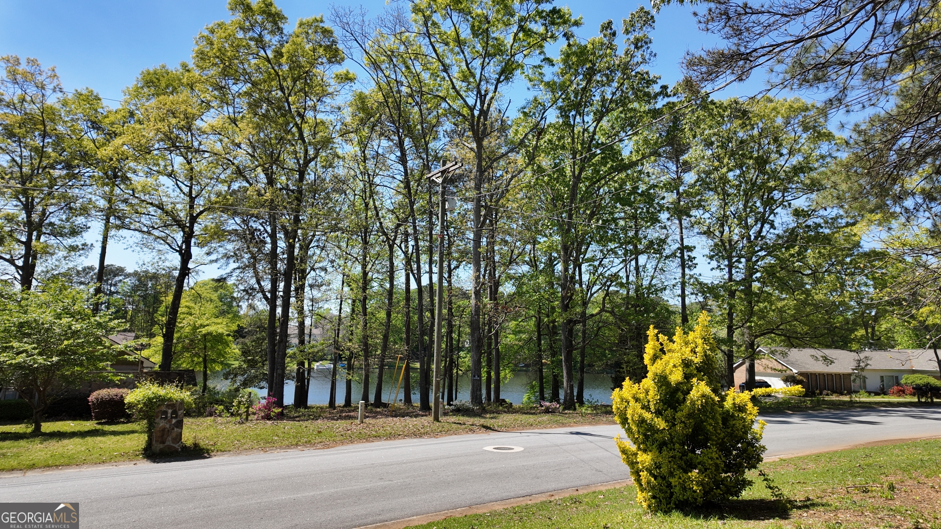 2072 Hampton Trail Conyers GA 30013