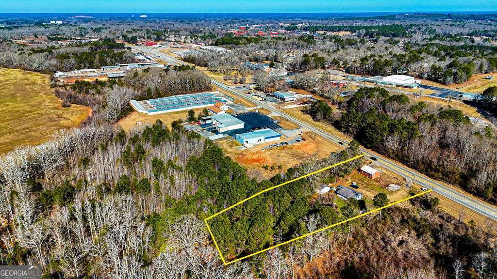 1013 Veterans Parkway Barnesville GA 30204