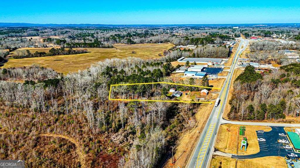 1013 Veterans Parkway Barnesville GA 30204