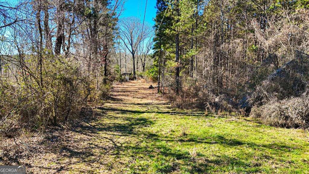 1013 Veterans Parkway Barnesville GA 30204