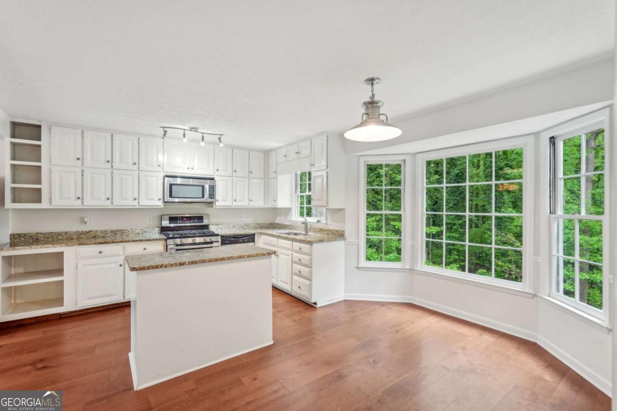 2895 Shurburne Drive Alpharetta GA 30022